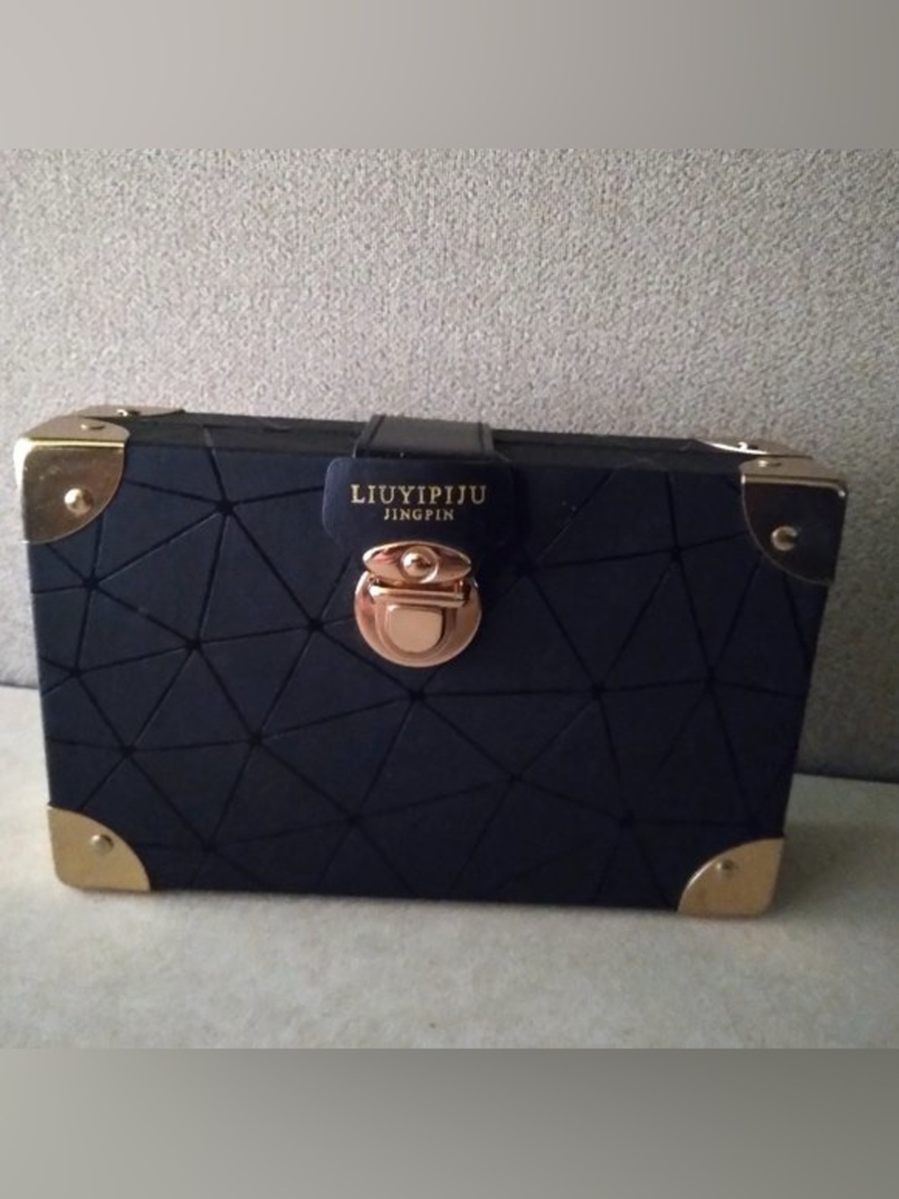 LIUYIPIJU Black Geometric Box Clutch with Gold Hardware
